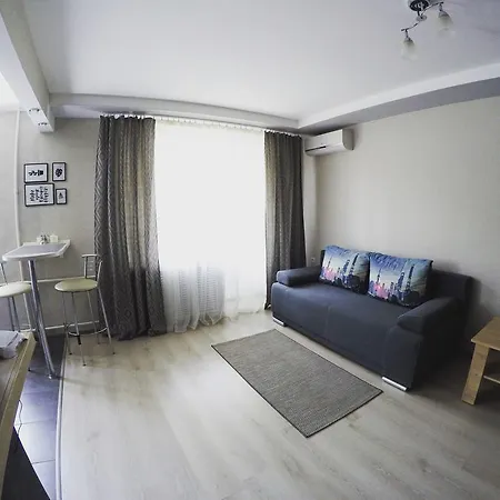 Apartment In The Center Chernihiv Exterior photo
